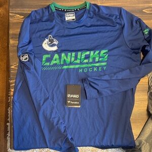 Fanatics Blue and Green Canucks Hockey Shirt dryfit workout shirt - large